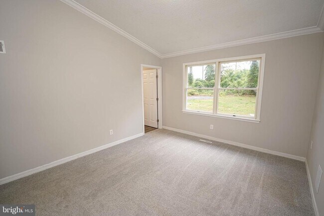 Building Photo - 28975 Aleine Ave