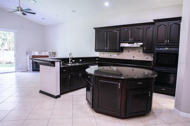 Building Photo - 9768 Bay Vista Estates Blvd