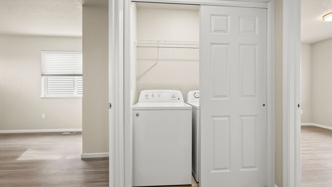 Building Photo - Unfurnished | Summerland Twinhomes | Waterloo | Near Lost Island Waterpark