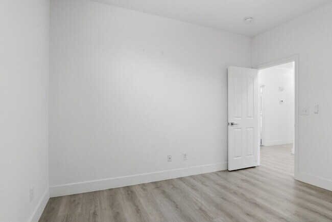 Building Photo - 108 Milicity Rd