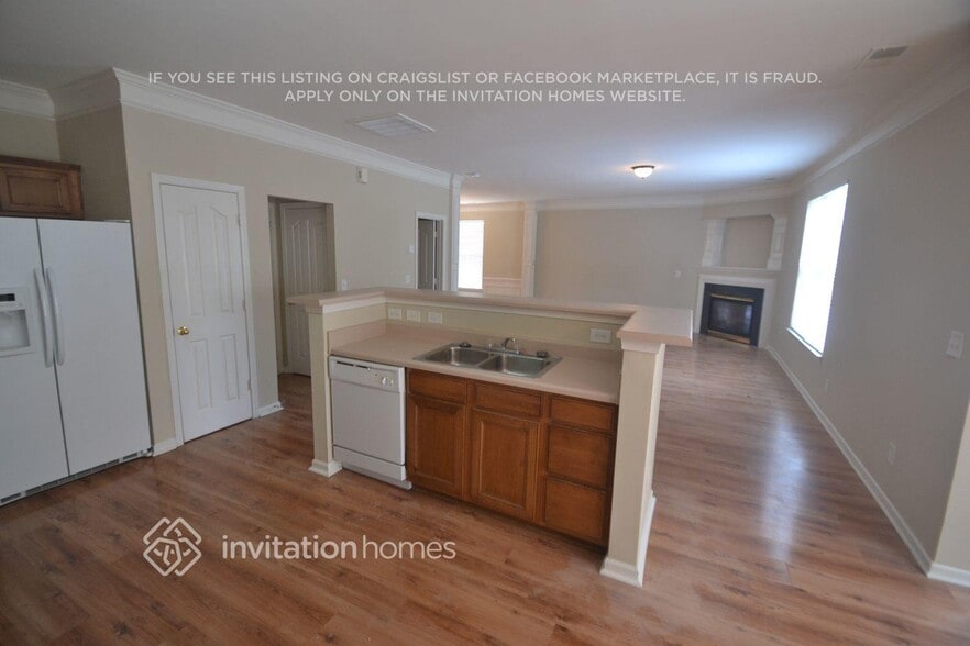 Building Photo - 3013 Saphire Ln