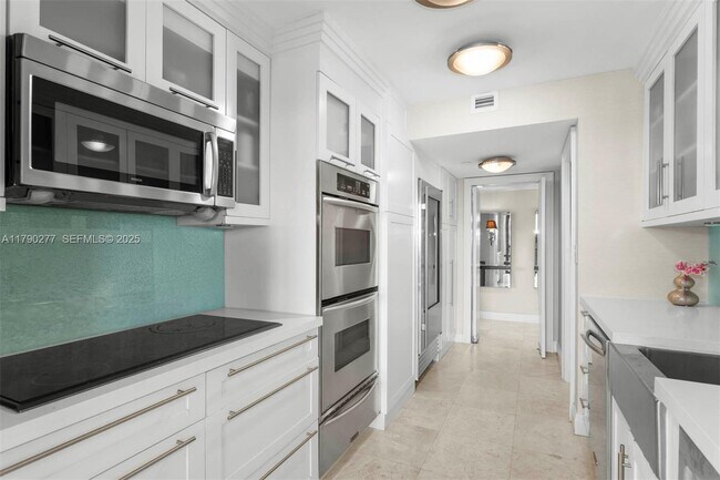 Building Photo - 19667 Turnberry Way