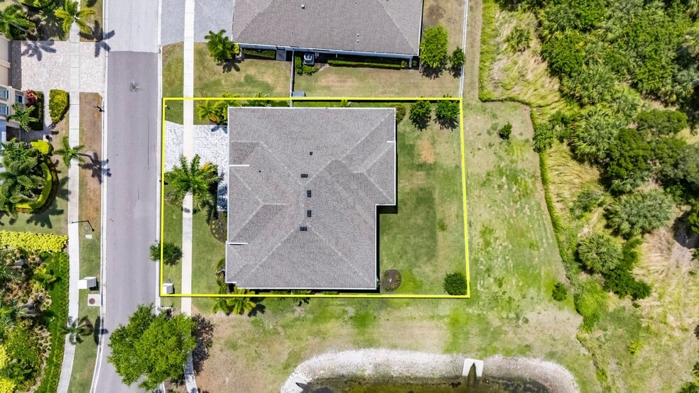Building Photo - 638 Manns Harbor Dr