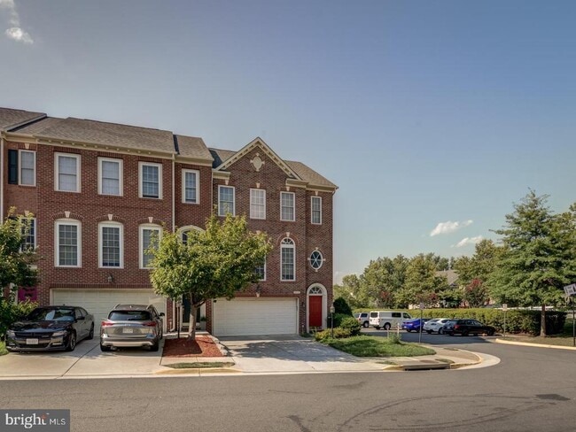 Building Photo - 8410 Chaucer House Ct