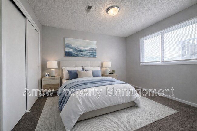 Building Photo - 1820 F St