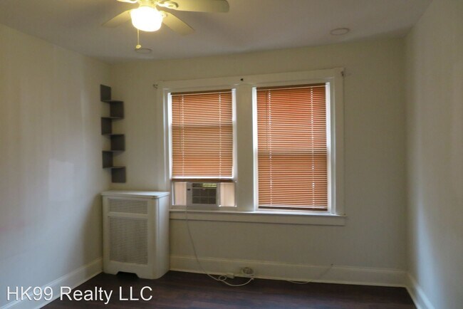 Building Photo - 3 br, 1.5 bath House - 7032 Walker St.