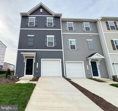 Building Photo - 36122 Wilderness Shores Way