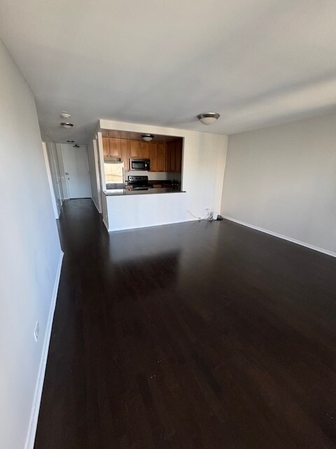 Building Photo - 30 E Huron St