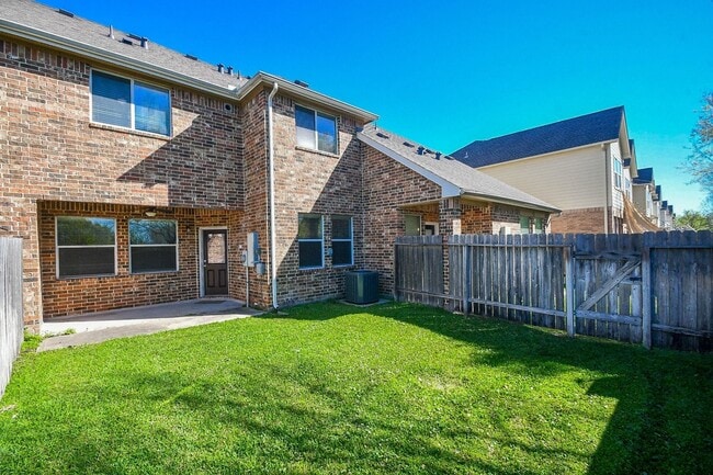 Building Photo - 14327 Mossy Gate Ln