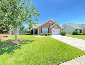 Building Photo - 2 bedroom 2 bath ranch home in Saluda River Club