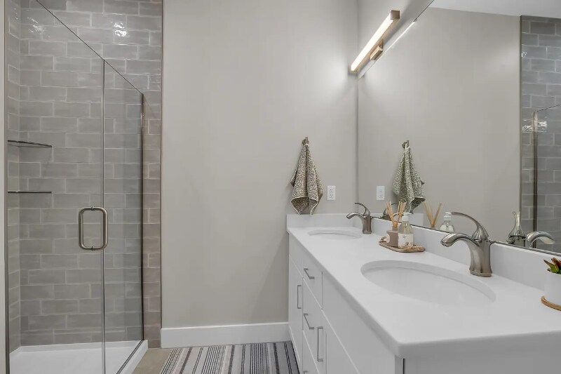 Building Photo - 55 Pointe Pl