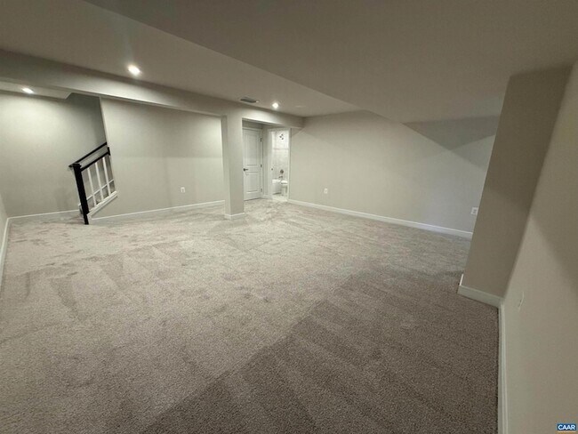 Building Photo - 5175 Lazy Branch Ln