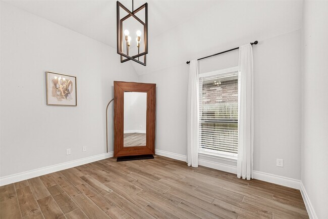 Building Photo - 17171 Crimson Crest Dr