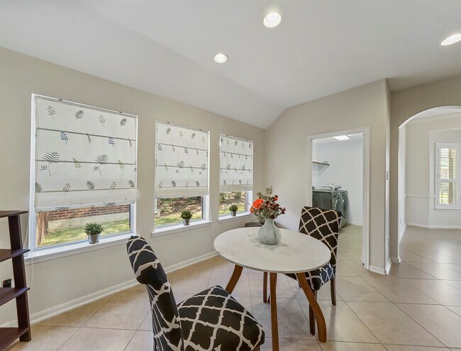 Building Photo - 8214 Garrison Point Dr