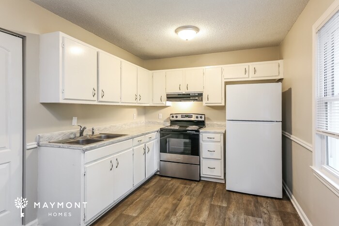 Building Photo - 421 Sellwood Cir