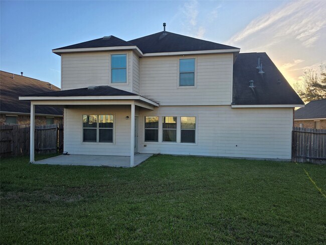 Building Photo - 23906 Fairport Harbor Ln