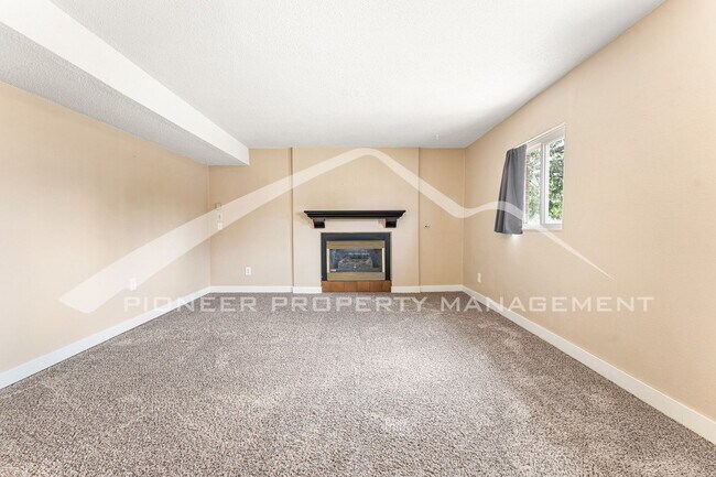 Building Photo - 5063 W 70th Pl