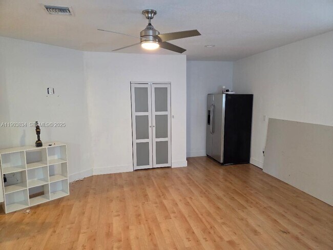 Building Photo - 8220 SW 48th St