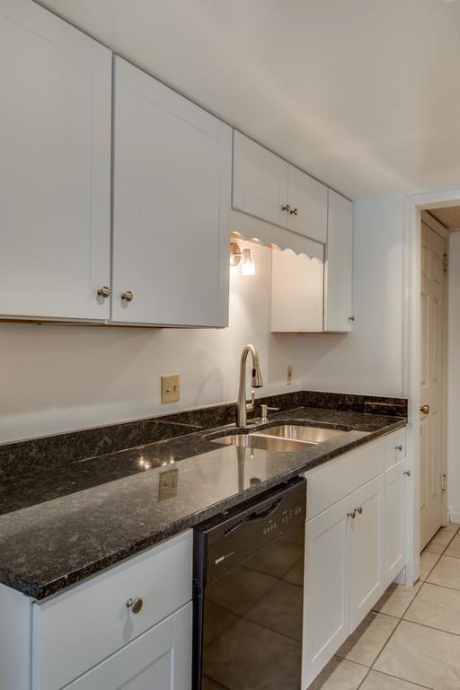 Building Photo - Coming soon! Nice remodel of townhouse Con...