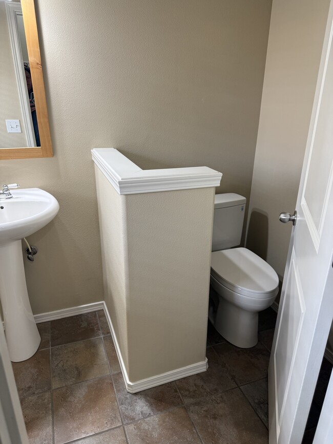 Building Photo - 20565 Sun Meadow Way