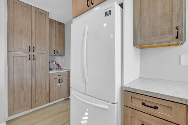 Building Photo - Charming Talmadge 2BR + Bonus Room
