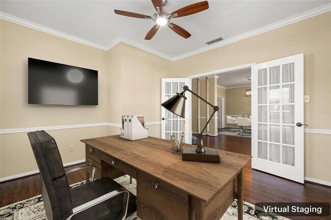 Building Photo - 2645 Lakeway Dr