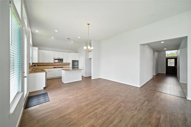 Building Photo - 28634 Cranford Sage Ln