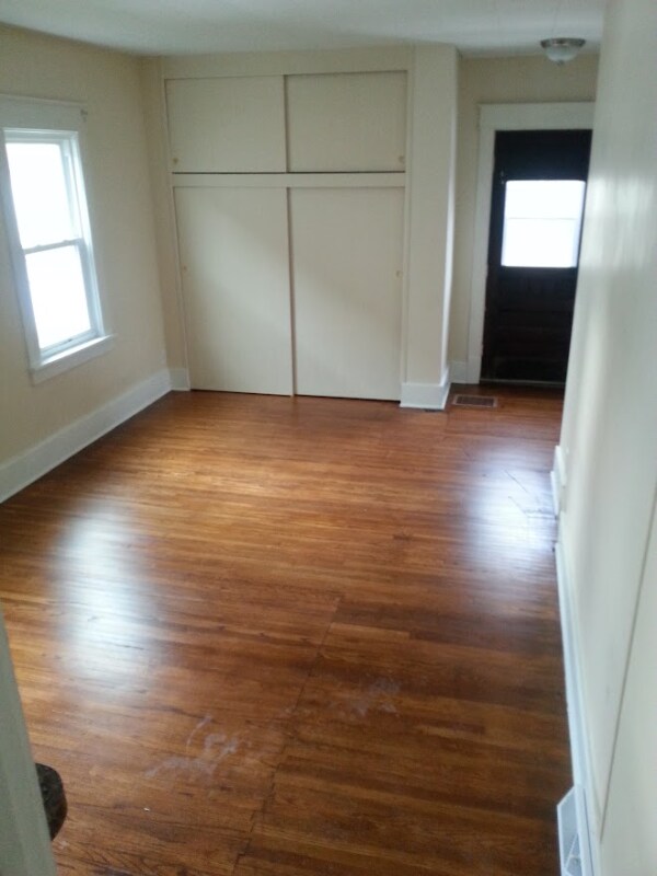 Building Photo - 158 Roswell Ave