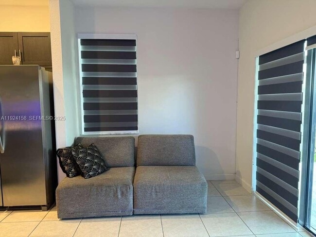 Building Photo - 25253 SW 107th Ct