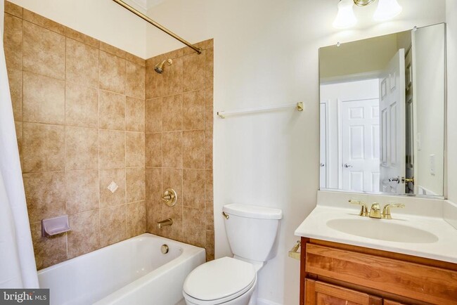 Building Photo - 9874 Foxhill Ct