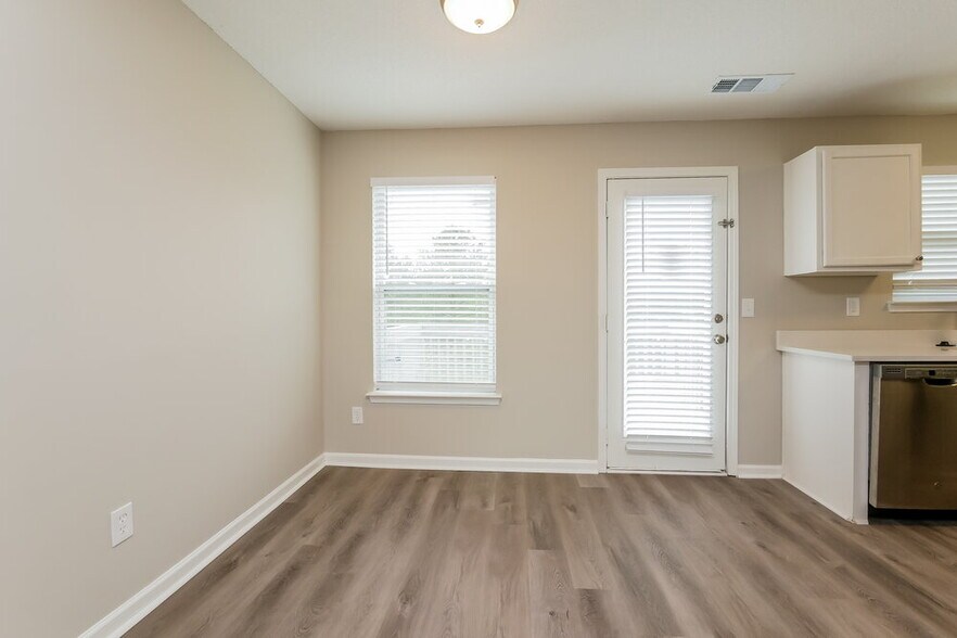 Building Photo - 5376 Sand Bar Ln