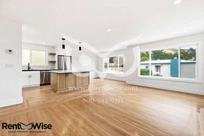 Building Photo - 1 Marview Way