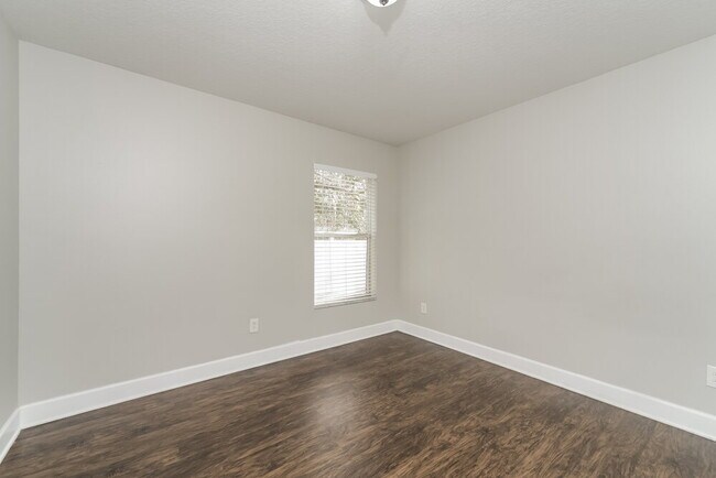 Building Photo - 2774 Eagle Canyon Dr S