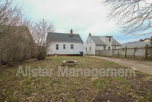 Building Photo - 4607 Lincoln Ave