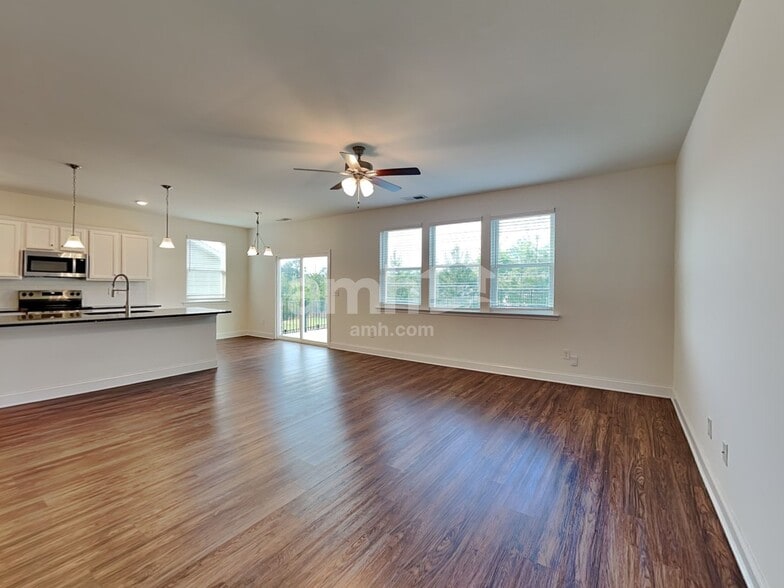 Building Photo - 1159 Ashlyn Ct
