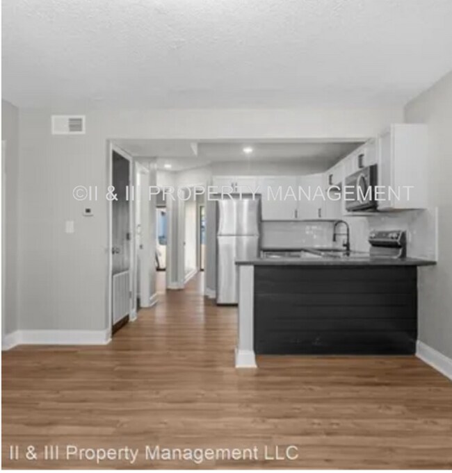 Building Photo - 1505 W 25th Ct