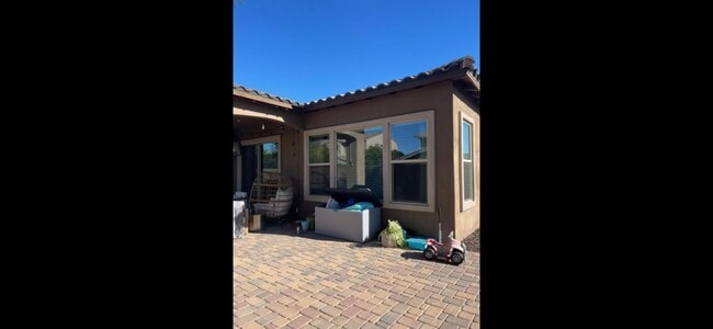 Building Photo - 3276 E Orleans Dr