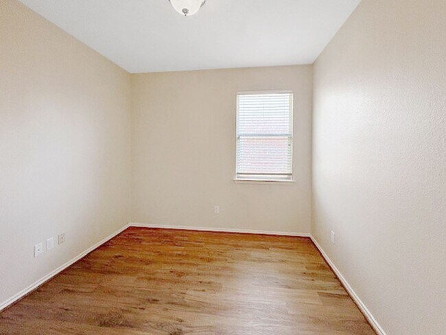 Building Photo - 9716 Minton Dr