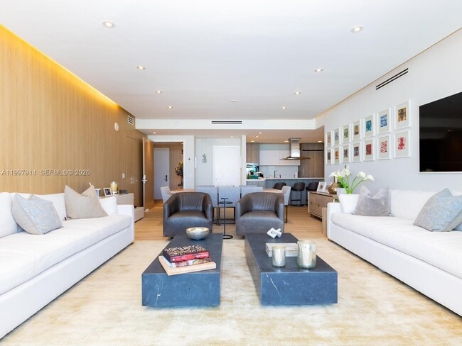 Building Photo - 360 Ocean Dr