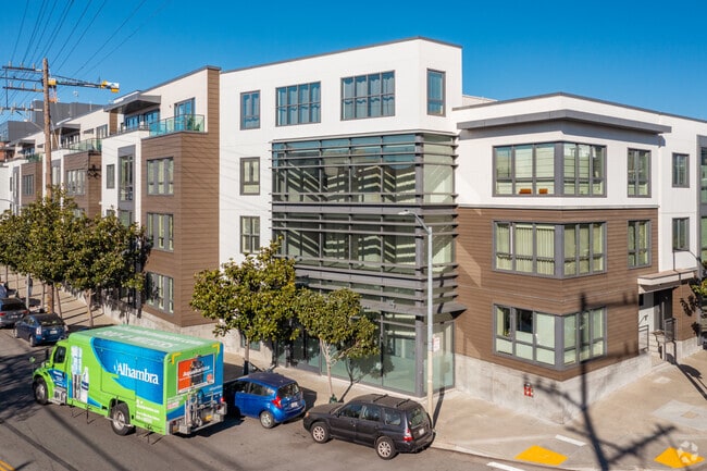 Building Photo - Union