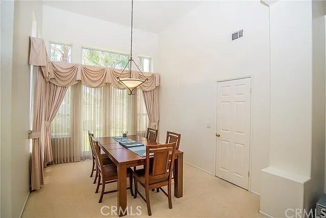 Building Photo - 823 S Parkglen Pl