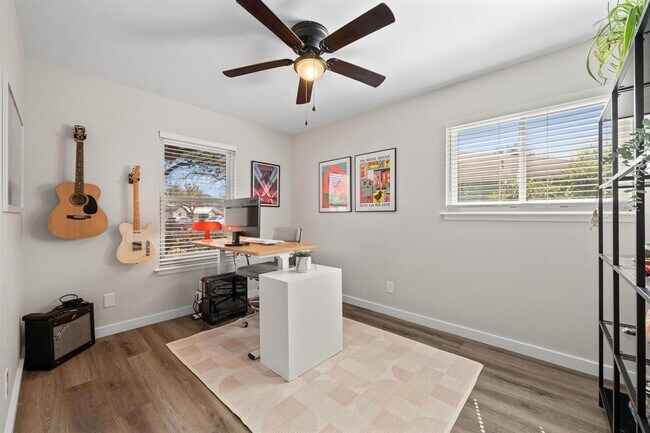 Building Photo - 2307 Whitestone Dr