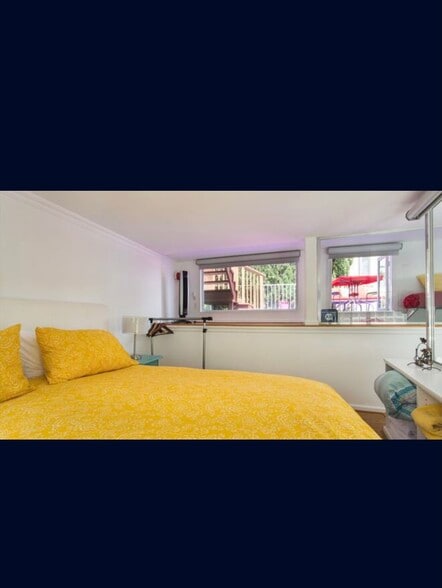 Bedroom - 8665 Clifton Way