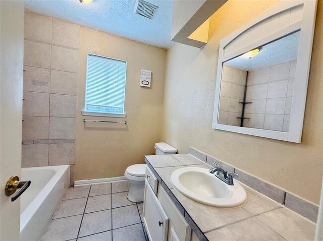 Building Photo - 1371 Stevenage Ln