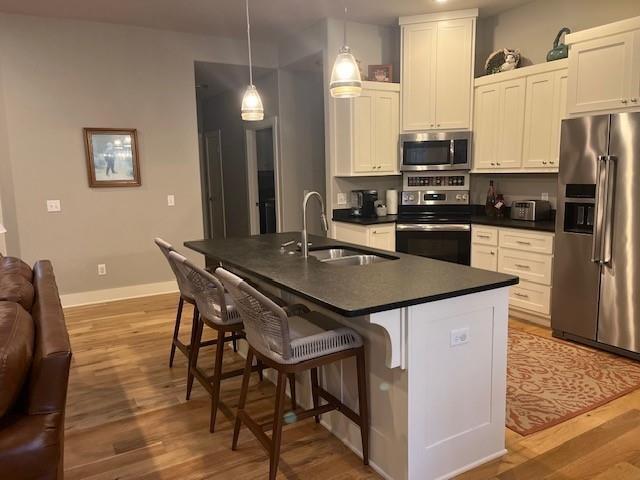 Building Photo - 13 Kiswick Dr