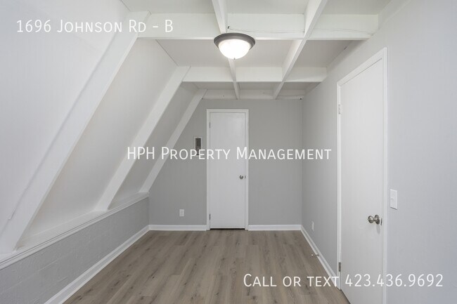 Building Photo - 1696 Johnson Rd