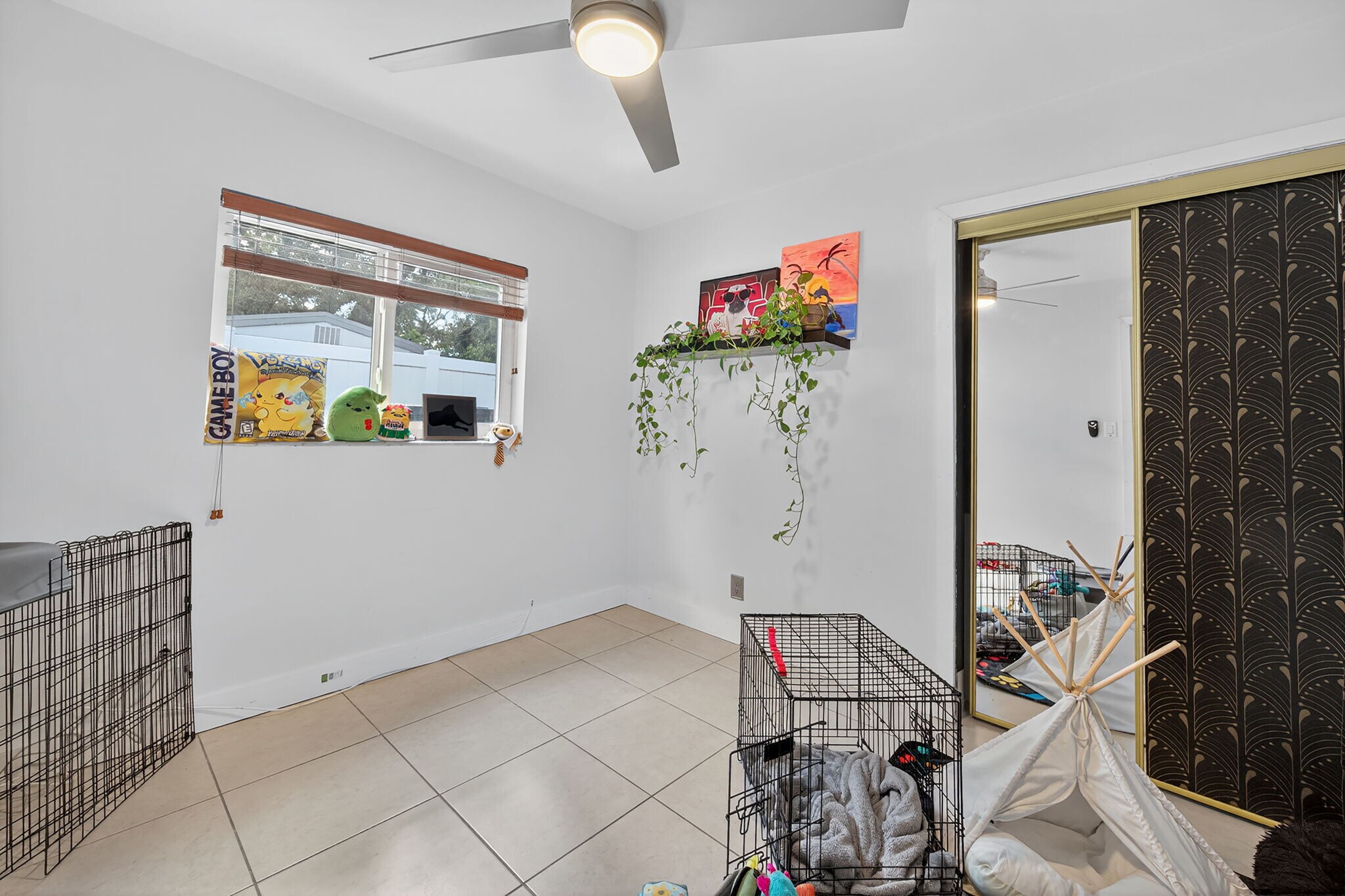 Building Photo - 6640 Douglas St