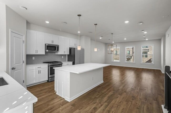 Building Photo - 123 Matson Run SW