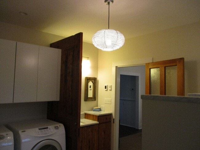 Building Photo - 14262 Shore Dr