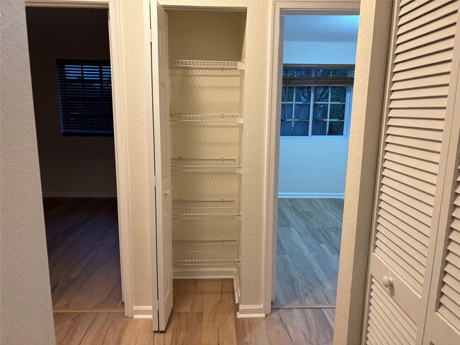 Building Photo - 4632 Danson Way